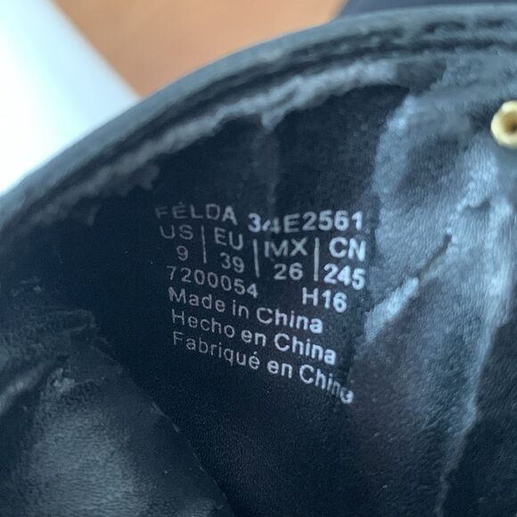 Calvin Klein Black Leather Stacked Heel Ankle Booties Size 9 - Picture 10 of 10